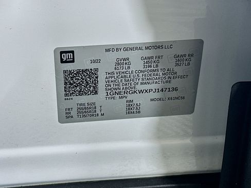 Used 2023 Chevrolet Traverse LT FWD image 12