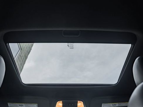 Used 2016 Jeep Grand Cherokee Limited image 39