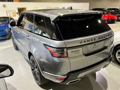 Used 2020 Land Rover Range Rover Sport HSE Dynamic image 4