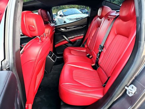 Used 2022 Maserati Ghibli Modena image 41