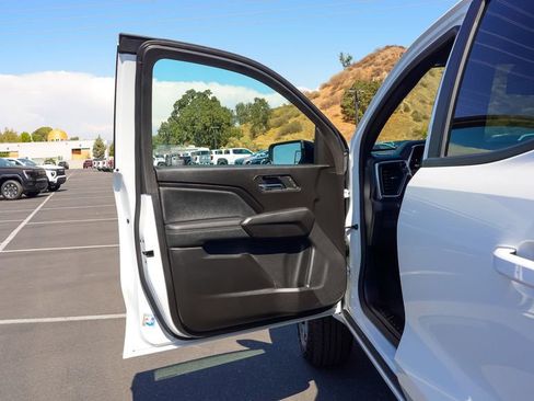 Used 2025 GMC Canyon Elevation image 20