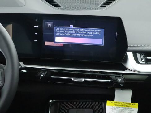 Used 2025 BMW X1 xDrive28i w/ Premium Package image 15