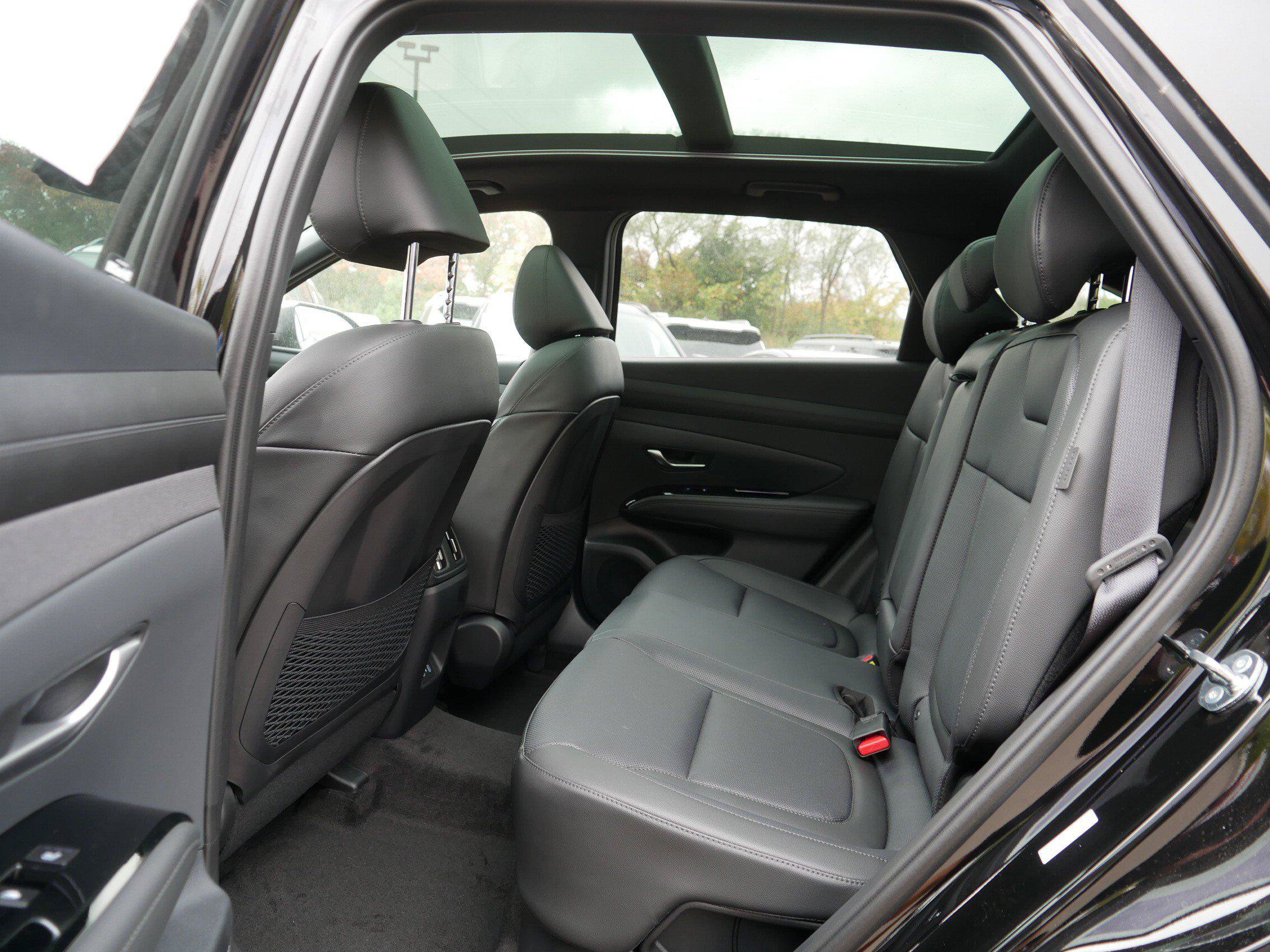 New 2026 Hyundai Tucson Limited AWD/4WD image 6
