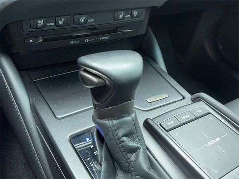 Used 2022 Lexus ES 350 w/ Premium Package image 28