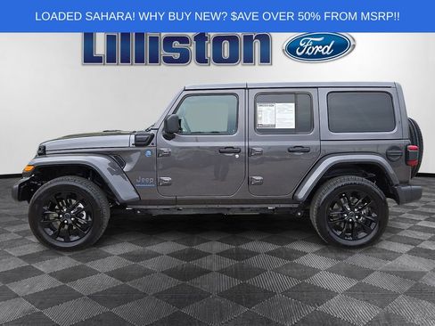 Used 2025 Jeep Wrangler Unlimited Sahara w/ Safety Group AWD/4WD image 7