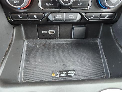 Used 2023 Chevrolet Tahoe LT image 11