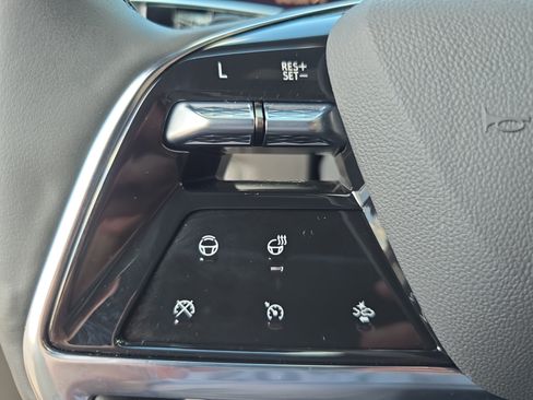 Certified 2026 Cadillac Escalade ESV Sport w/ Touring Package AWD/4WD image 18