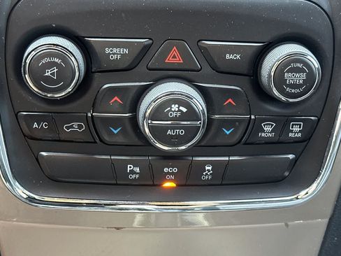 Used 2014 Jeep Grand Cherokee Limited AWD/4WD image 22