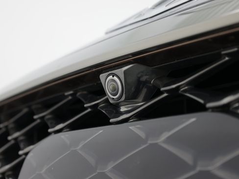 Used 2019 Genesis G80 3.3T Sport RWD image 13