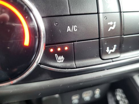 Used 2021 Chevrolet TrailBlazer LT image 16