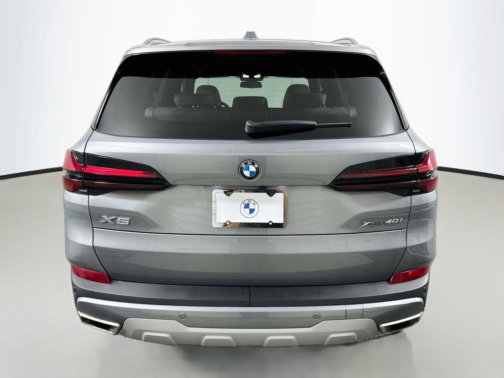Used 2024 BMW X5 xDrive40i w/ Premium Package AWD/4WD image 6