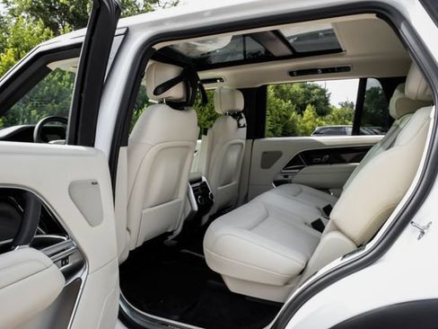 New 2026 Land Rover Range Rover Long Wheelbase SE AWD/4WD image 48