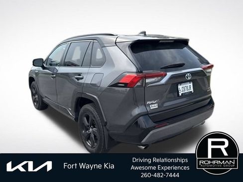 Used 2021 Toyota RAV4 XSE AWD/4WD image 3