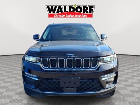 Used 2023 Jeep Grand Cherokee Limited image 5
