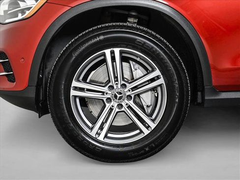 Used 2021 Mercedes-Benz GLC 300 4MATIC image 26