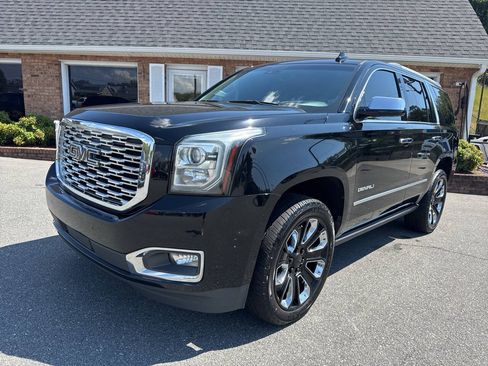 Used 2019 GMC Yukon Denali w/ Denali Ultimate Package AWD/4WD image 5