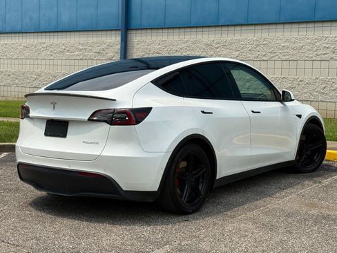 Used 2022 Tesla Model Y Performance AWD/4WD image 5