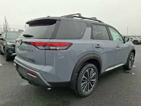 New 2026 Nissan Pathfinder Platinum AWD/4WD image 4