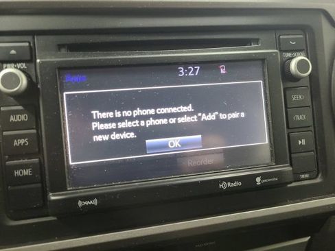 Certified 2018 Toyota Tacoma SR5 AWD/4WD image 32