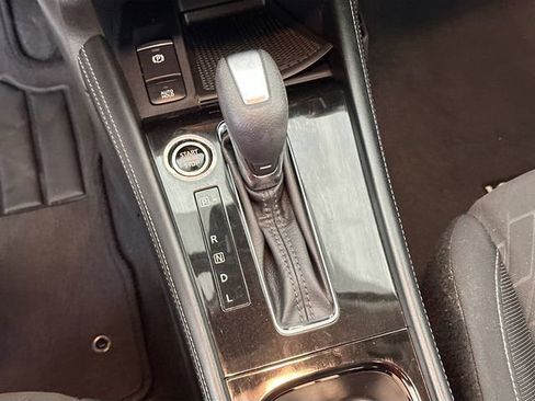 Used 2024 Nissan Kicks SV FWD image 14