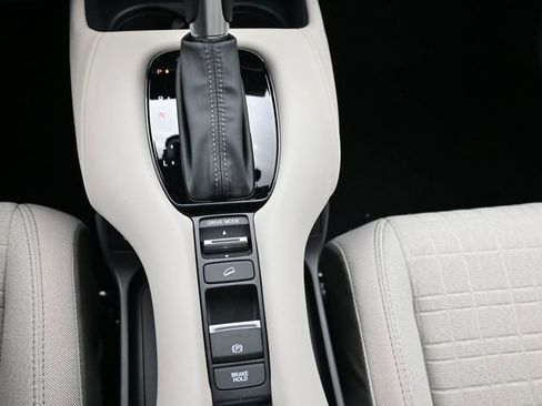 New 2026 Honda HR-V LX image 19