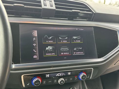 Used 2020 Audi Q3 2.0T Premium image 11