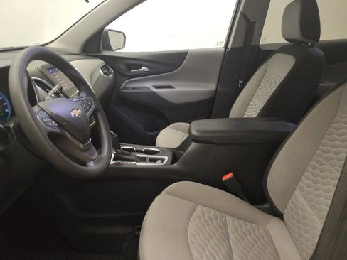 Used 2021 Chevrolet Equinox LS w/ LS Convenience Package FWD image 17