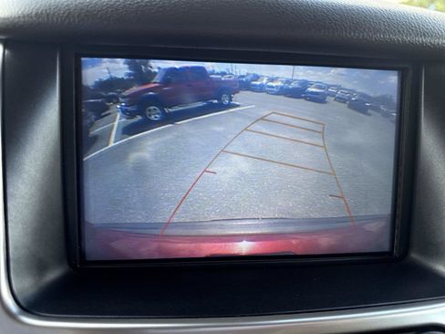 Used 2020 Chevrolet Suburban LT RWD image 27