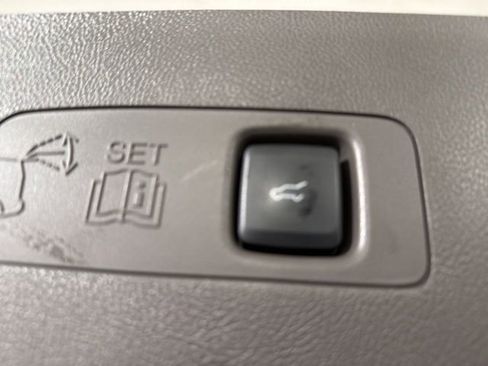 Used 2022 Lincoln Corsair Reserve w/ Elements Package image 12