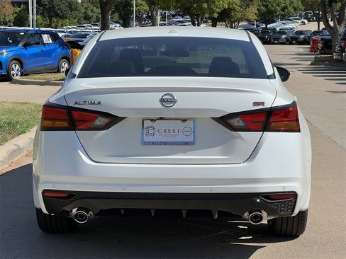 New 2025 Nissan Altima 2.5 SR image 5