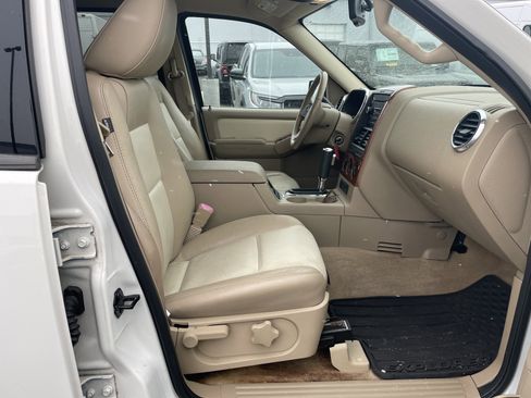 Used 2010 Ford Explorer Eddie Bauer image 13