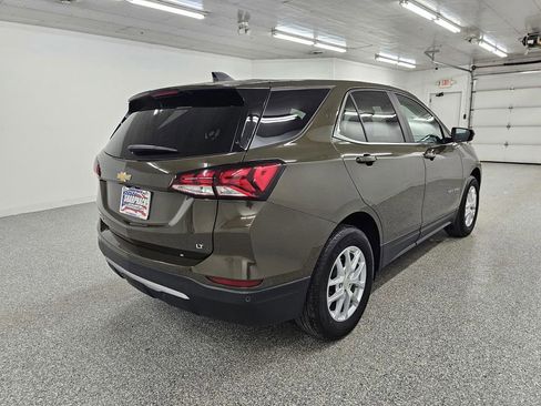 Used 2024 Chevrolet Equinox LT FWD image 4