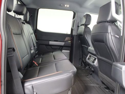 New 2026 Ford F250 Lariat w/ Black Appearance Package image 32