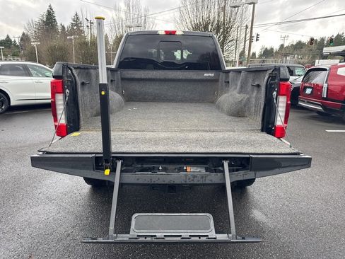 Used 2017 Ford F250 Platinum w/ Platinum Ultimate Package image 18