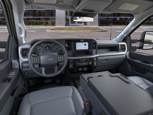 New 2026 Ford F350 XL w/ XL Driver Assist Package RWD image 9