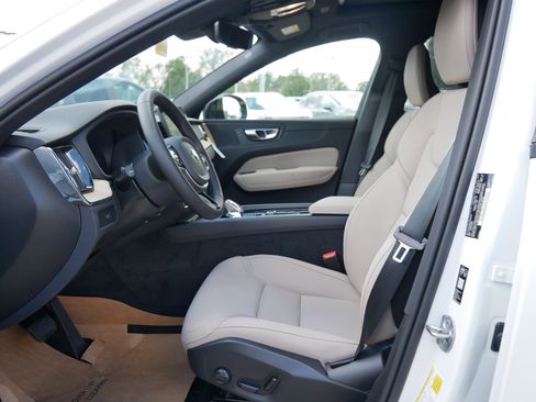 New 2026 Volvo XC60 B5 Plus w/ Protection Package Premier image 5