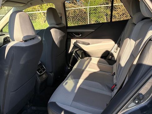Used 2023 Subaru Outback Premium AWD/4WD image 17