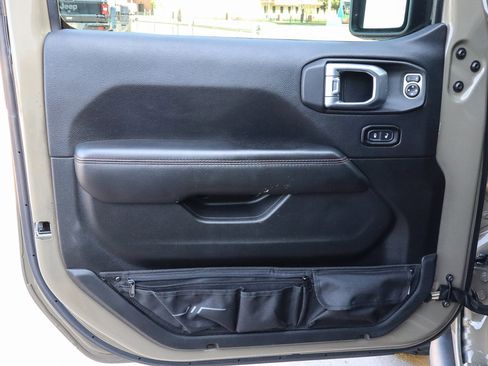 Used 2020 Jeep Gladiator Rubicon image 18