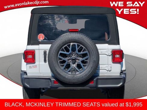 Used 2024 Jeep Wrangler Sahara w/ Technology Group image 5