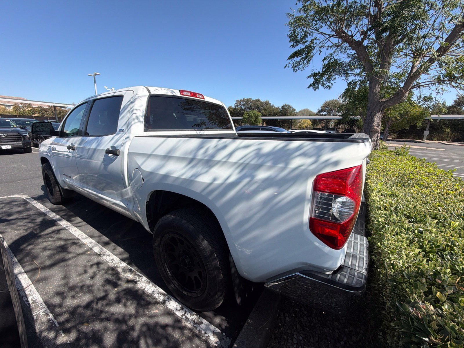 Used 2014 Toyota Tundra SR5 RWD image 5