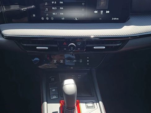 Used 2026 Nissan Kicks SR FWD image 19