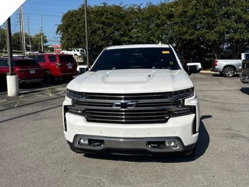 Used 2019 Chevrolet Silverado 1500 High Country w/ Trailer Camera Package AWD/4WD image 2