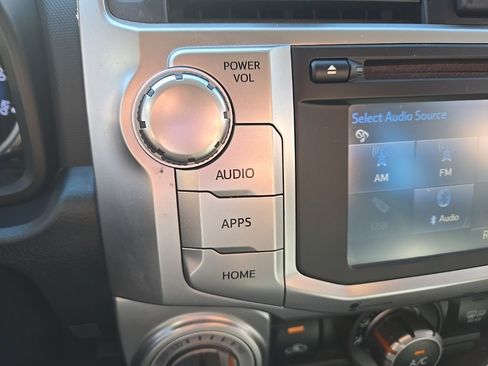 Used 2017 Toyota 4Runner SR5 image 57