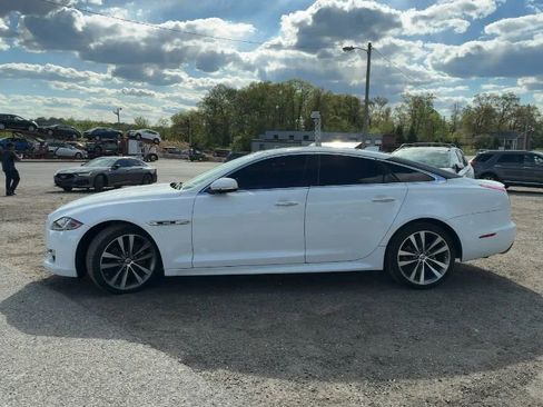 Used 2017 Jaguar XJ R-Sport AWD/4WD image 2