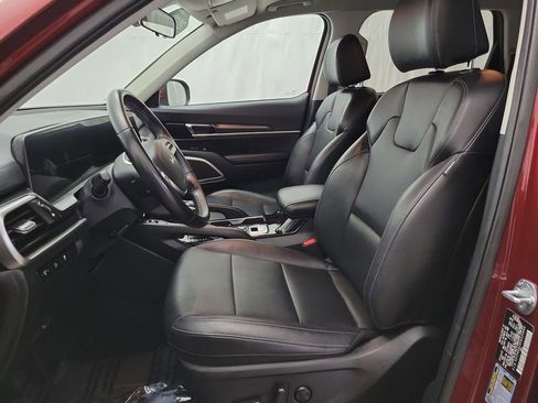 Used 2023 Kia Telluride S image 8