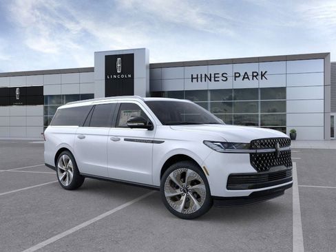 New 2025 Lincoln Navigator L Black Label image 7