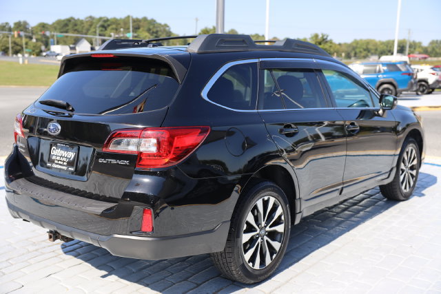 Used 2015 Subaru Outback 2.5i Limited AWD/4WD image 5