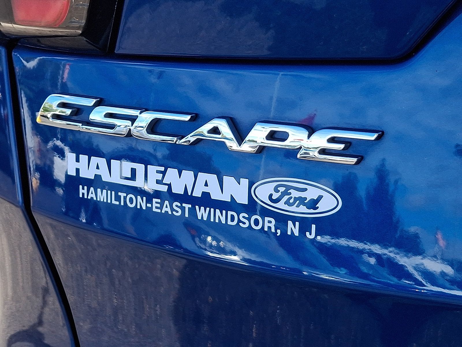 Used 2018 Ford Escape SEL AWD/4WD image 28