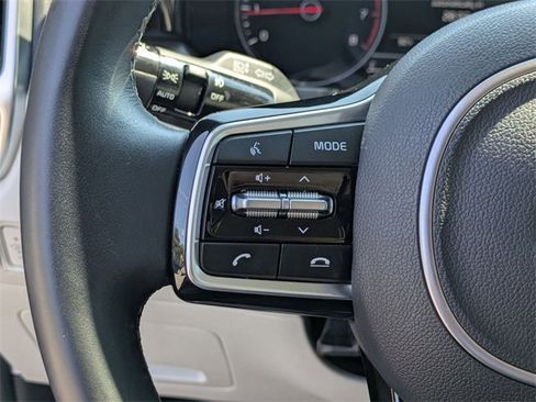 Used 2022 Kia Sorento SX image 17