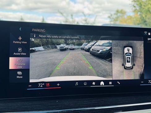 New 2026 BMW X5 xDrive50e w/ M Sport Package image 39